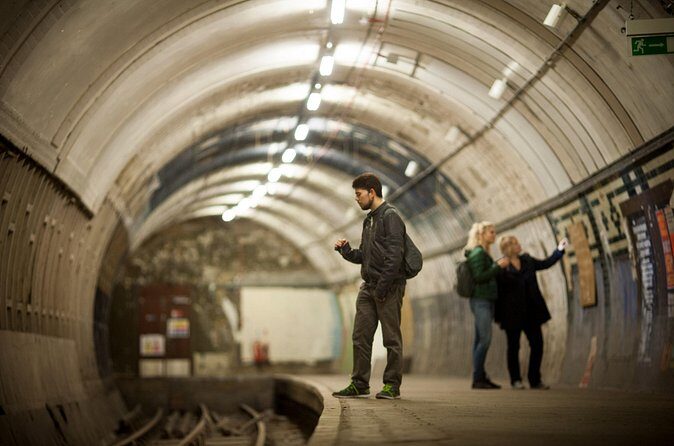 Hidden Tube Walking Tour of Aldwych Disused Station - The original lifts and the power of seeing real infrastructure