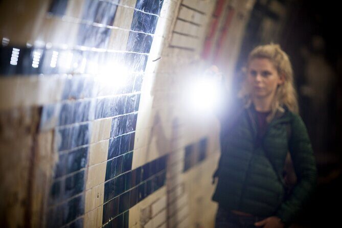 Hidden Tube Walking Tour of Aldwych Disused Station - Meeting at Hidden London: finding the start without stress