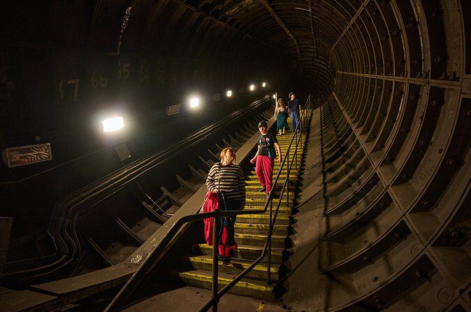 Hidden Tube Walking Tour of Green Park Station - Ventilation Shafts and Tube-Track Glimpses
