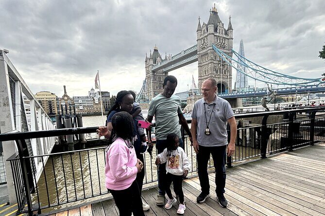 Highlights of London Private Guided Taxi Tour - Houses of Parliament and Big Ben: how to watch for the moments
