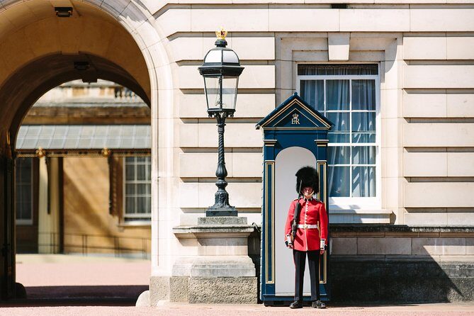 Highlights of Royal London Bike Tour including Hyde Park - How the Pacing Feels: Short Stops, Less Effort, More Sightseeing