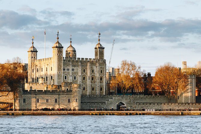 Highlights & Secrets of London Private Tour - Camden Town, Downtown & Markets - St Dunstan in the East, Leadenhall Market, and Jamaica Wine House: Texture, Ruins, and Quirky Facts