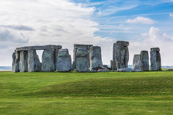 Hire a Driver from Southampton Day Tour - Comfort and included extras: Wi‑Fi, bottled water, parking