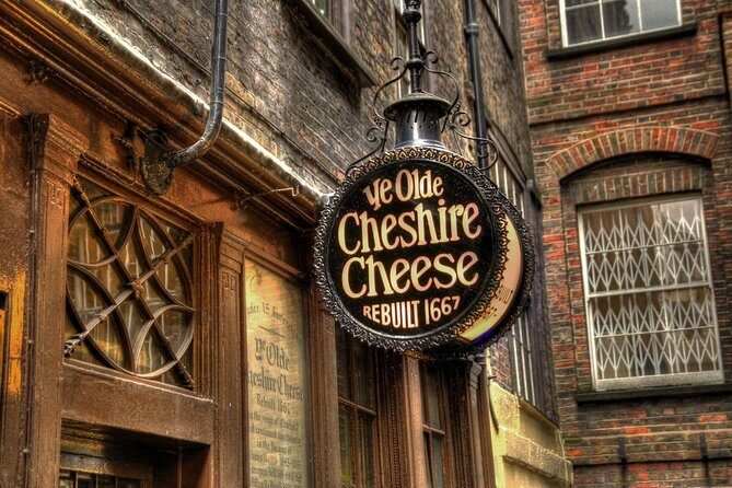Historic London Pubs Private Walking Tour With Free Drinks! - Key things I’d plan around