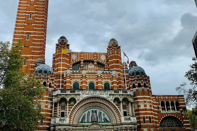 Historical City of London Private Sightseeing Day Tour - Kensington Palace: royal residences and a photo-friendly finish