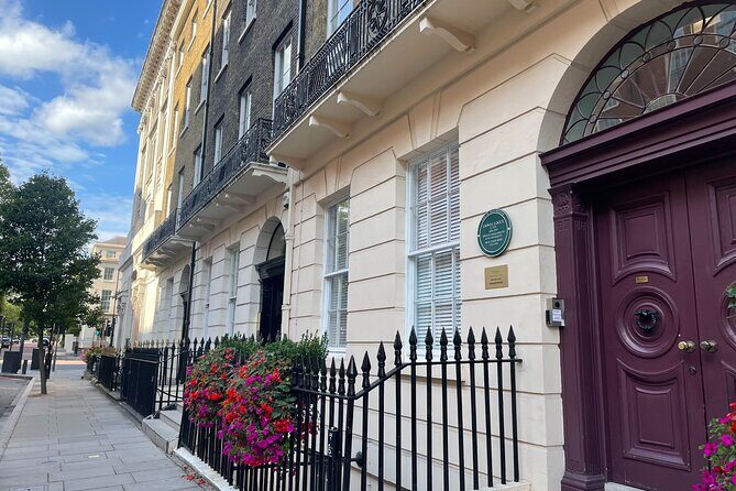 Historical Tour in Death, Debauchery and Doctors in Soho London - The guide experience: how Luisa (and Lou) keeps it moving