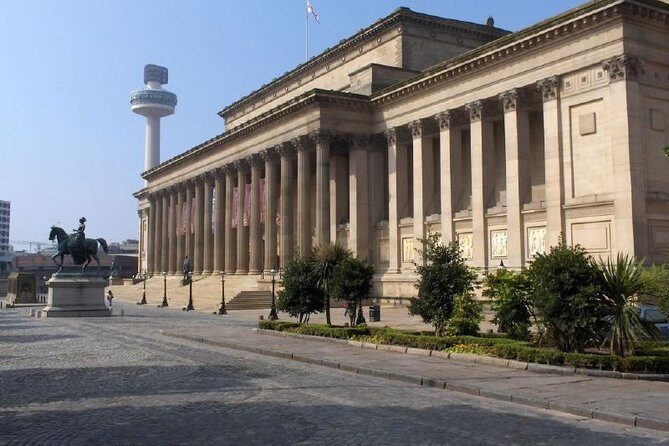 History Guided Tour of Liverpool and the Beatles - Guides and pacing: why these tours often work for first-timers