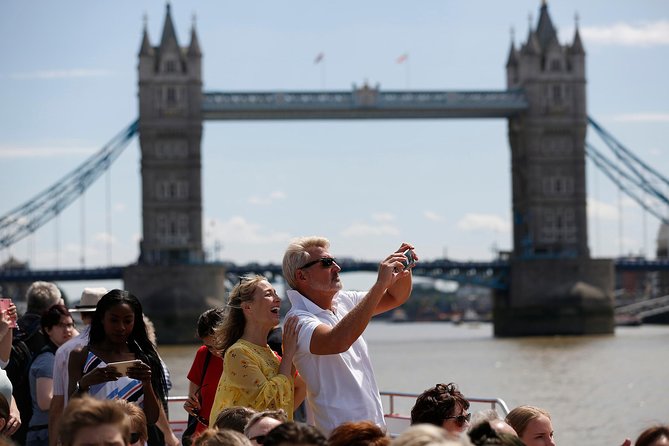 Hop-On Hop-Off Sightseeing River Cruise on the Thames - What You’ll See From the Water (And Why It’s Worth Paying for)