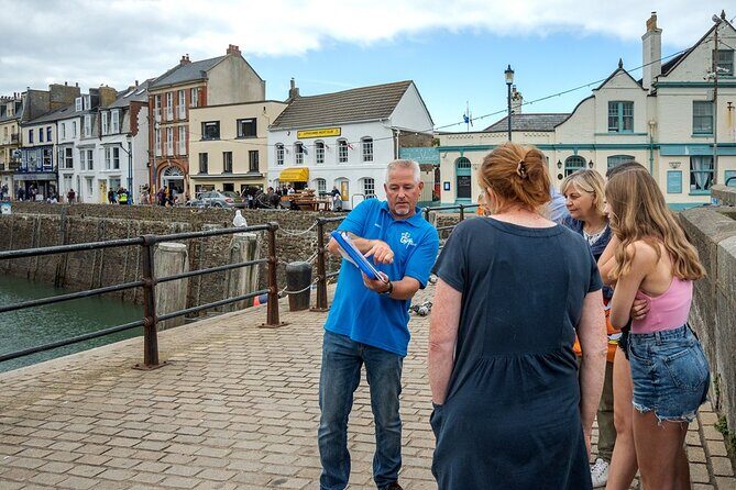 Ilfracombe Harbour Ghost Tour - Mark’s Storytelling Style and the iPad Visuals That Make It Click