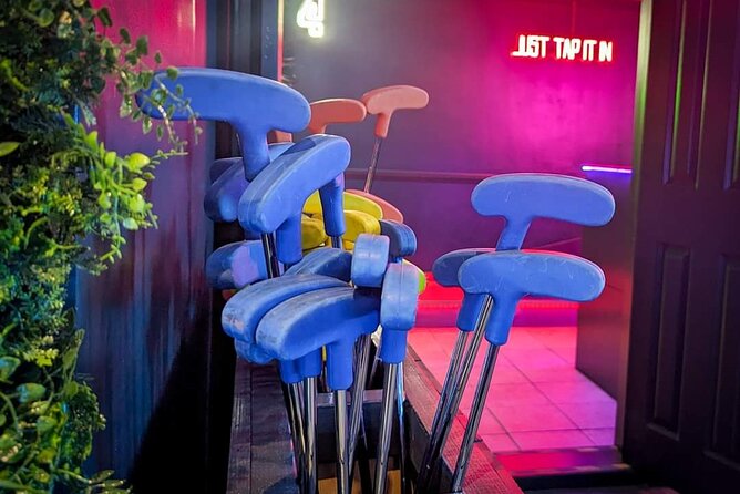 Indoor Illuminated 9 Hole Golf in Matlock Bath Peak District - Your 45-Minute Flow: From Check-In to Your Final Putt