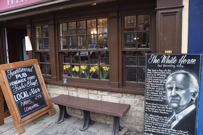 Inspector Morse, Lewis and Endeavour Oxford Walking Tour - Beyond the filming spots: show trivia plus Oxford context