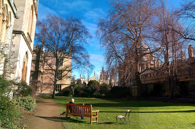 Inspector Morse Oxford Small Group Public Tour at 12.00 - “Morse, Lewis, Endeavour” talk: how the guide makes the locations stick