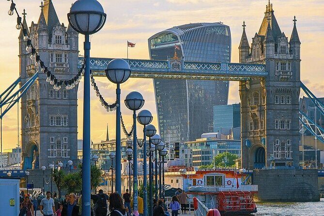 Interactive Treasure Hunt London - City of London/Southwark - Price and value: is $24.07 per person fair for 3 hours?
