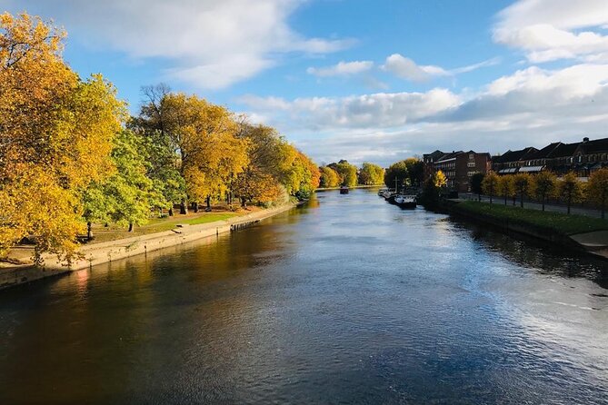J & M York City Walking Tours - Starting Point: From York Minster Yard to a Convenient End Location