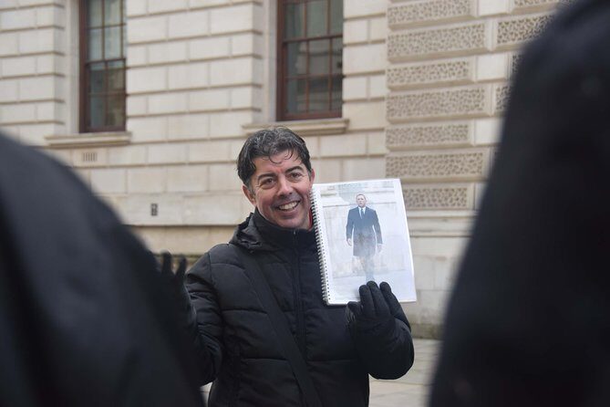 James Bond Film Location Walking Tour in London - Comfort, timing, and how to plan your London day