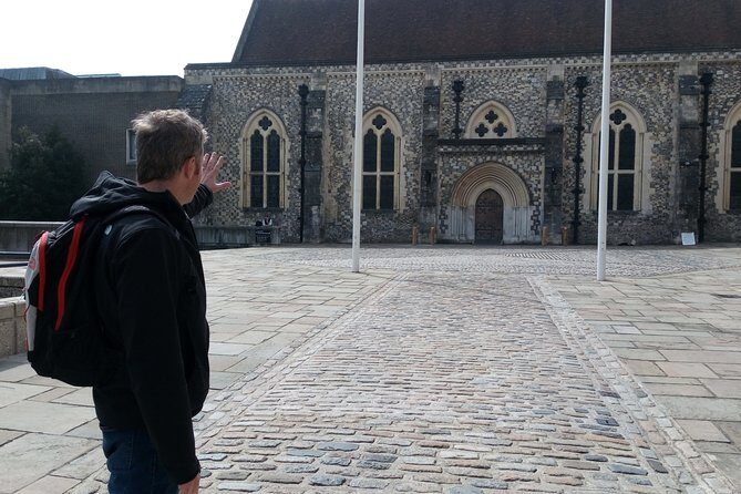 Journey Through Winchester's Past: Private Tour - The 10:00 Start: Where You Meet and Where You End