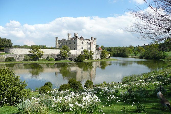 Kent, the Garden of England Independent Full Day Private Tour - Leeds Castle in two hours: why the setting does half the work