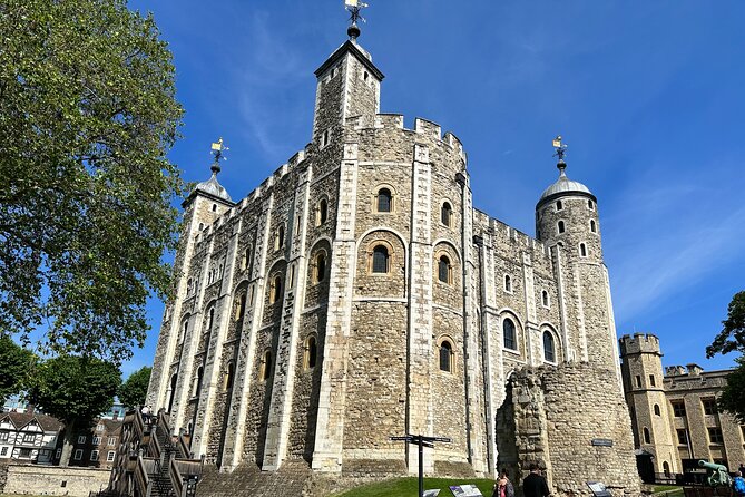 Kid-Friendly Private Tower of London Tour with Blue Badge Guide - Price and value: is $360.83 per person worth it?