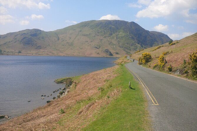 Lake District Landscapes: A Self-Guided Audio Drive from Keswick - Derwent Water and the scenic drive around it