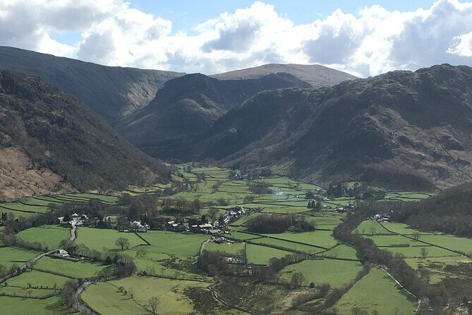 Lake District Landscapes: A Self-Guided Audio Drive from Keswick - Bowder Stone: the big rock fragment stop