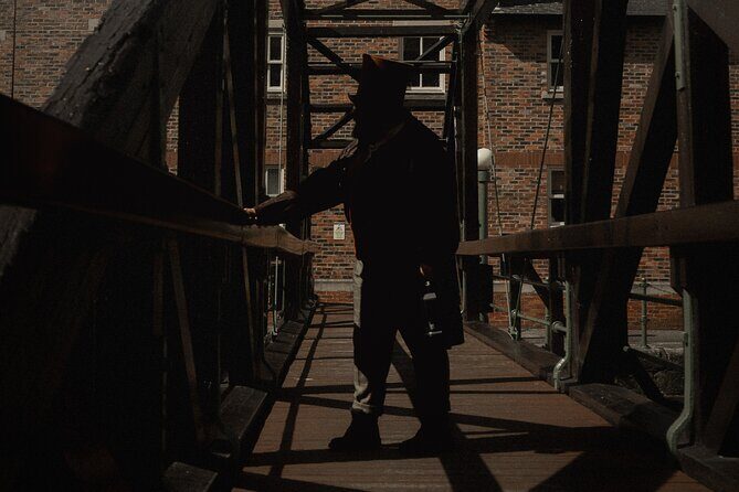 Leeds Ghost Tour Explore the Haunting History of Leeds - Leeds Minster: standing on a first murder spot