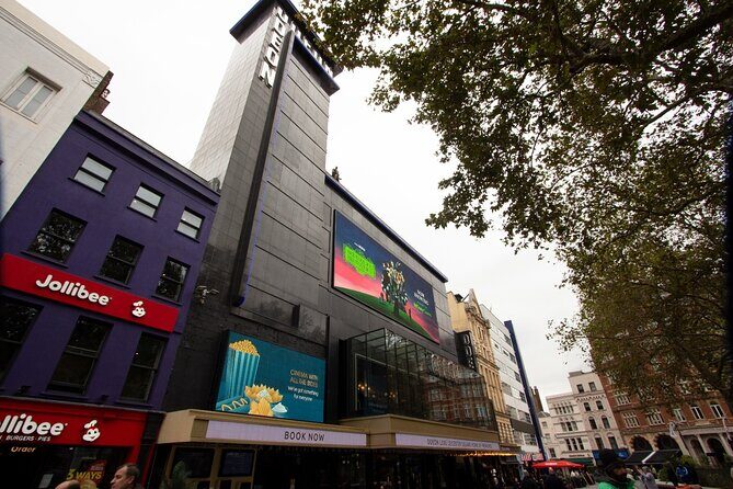 Lights, Camera, London: The Movie Locations Walking Tour - Trafalgar Square and Scotland Yard: blockbuster scale at street level