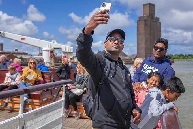 Liverpool: River Cruise & Sightseeing Bus Tour - Stop-by-stop: from Mathew Street to Royal Albert Dock
