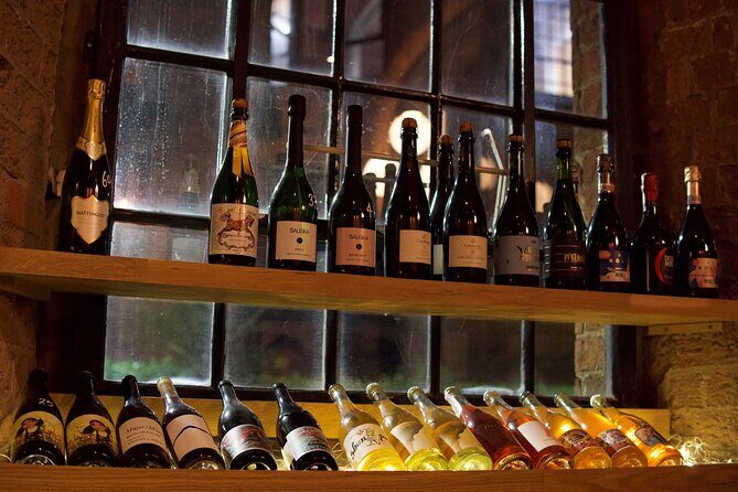 Liverpool Wine Tour Experience - Getting to the start: Chinese Arch, Nelson Street, and a quick photo break