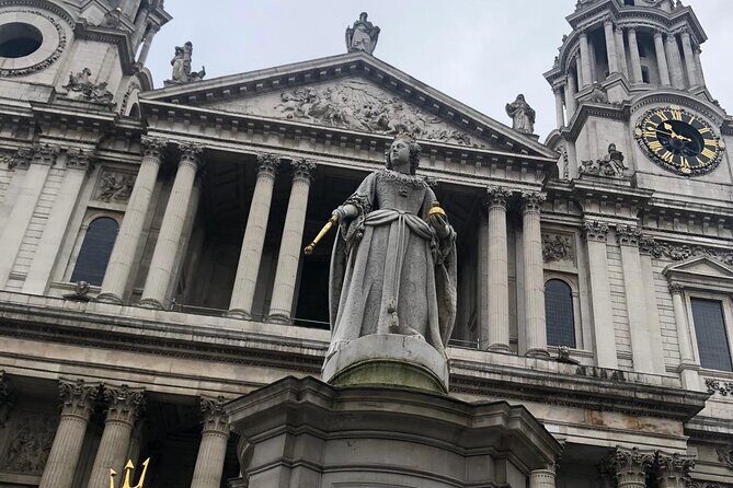 London Blitz Walking Tour: Explore City of London Wartime History - From St. Paul’s to the Tower: Your Stop-by-Stop Route
