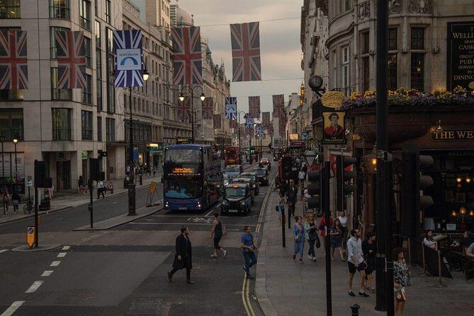 London by Night Sightseeing Open Top Bus Tour with Live Guide - Tower Bridge Views and the Thames Glow Factor