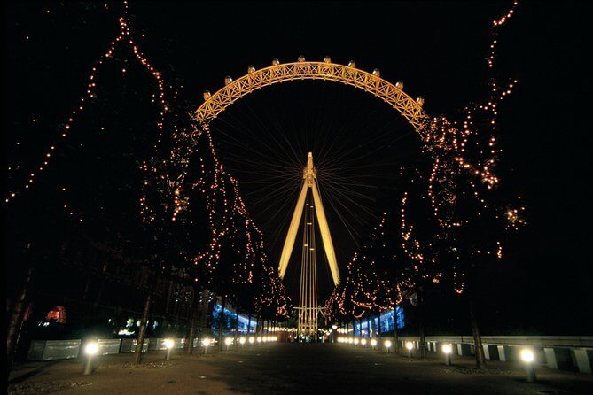 London Christmas Day 1 Day Hop-on Hop-off Bus Tour - Why Wi‑Fi on open-top buses is a real holiday advantage