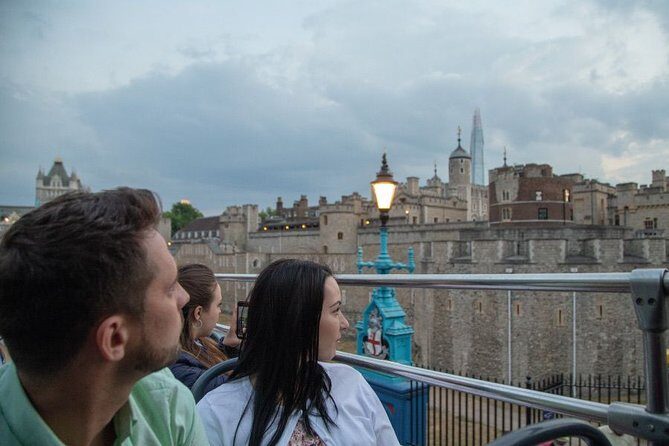London Christmas Day 1 Day Hop-on Hop-off Bus Tour - Should you book this London Christmas Day bus tour?