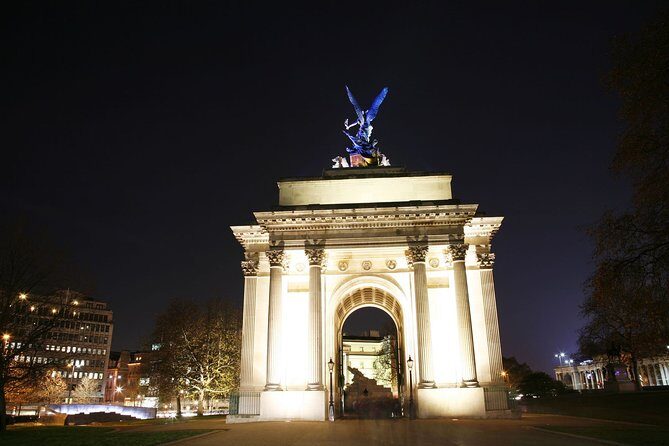 London Christmas Eve With 3 Course Dinner and Midnight Mass - Should you book?