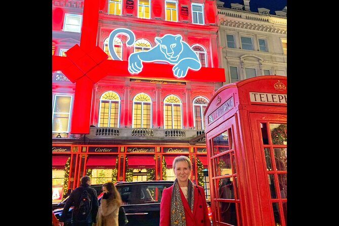 London Christmas Lights Guided Tour by Cab - South Bank Over Waterloo Bridge: Best Views for a Winter Night Drive