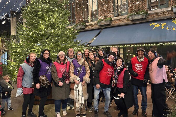 London Christmas Lights Guided Tour With Christmas Music - Common hiccups to plan around (so your night stays smooth)