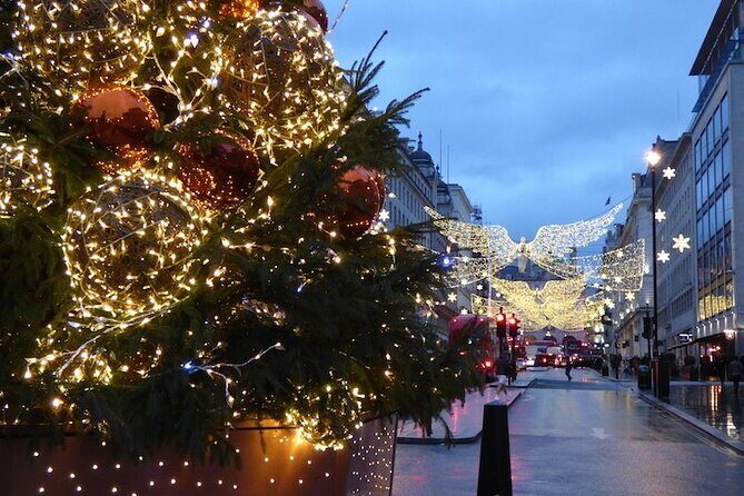 London Christmas Lights Guided Walking Tour - What you’re really paying for with this guided format