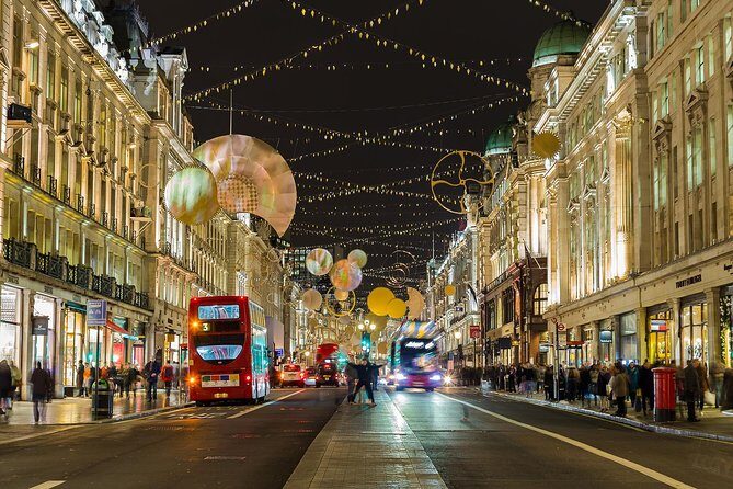 London Christmas Lights Tour by Vintage Double-Decker Bus - Victoria Coach Station start: getting seated and ready to wrap up