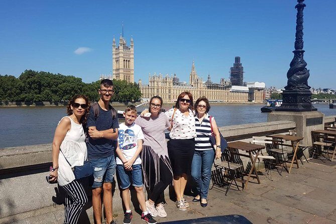 London Classic Sightseeing Private Taxi Tour - A breather in the green spaces (so you don’t feel like a robot)