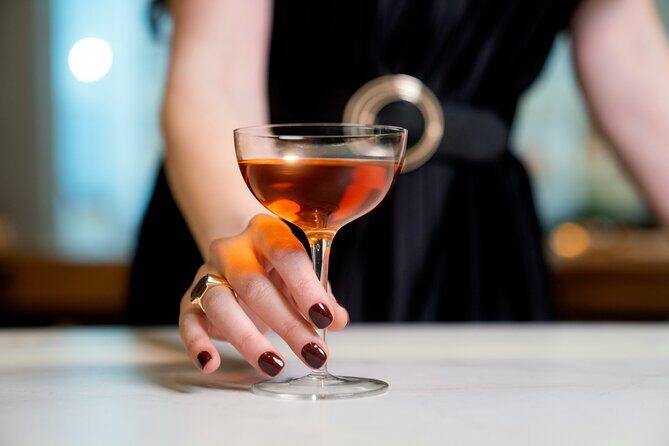 London Cocktail Tour - Soho - The Walk Between Stops: Why Soho Suits a Guided Crawl