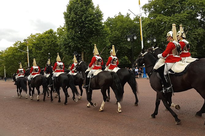 London Dungeon Entry & Westminster Walking 3 Hour Tour - Horse Guards Parade: the photo stop you’ll be glad you didn’t skip