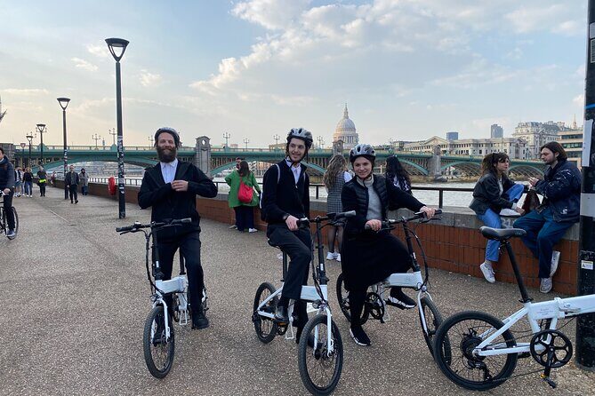 London E-Bike tour & Borough market - Buckingham Palace: quick look, and what to expect without tickets