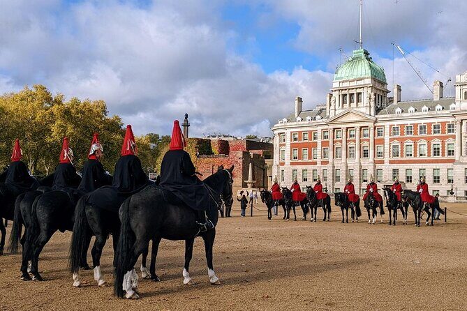 London Essential 2 hour introductory Walking Tour With a Londoner - Key things to know before you go