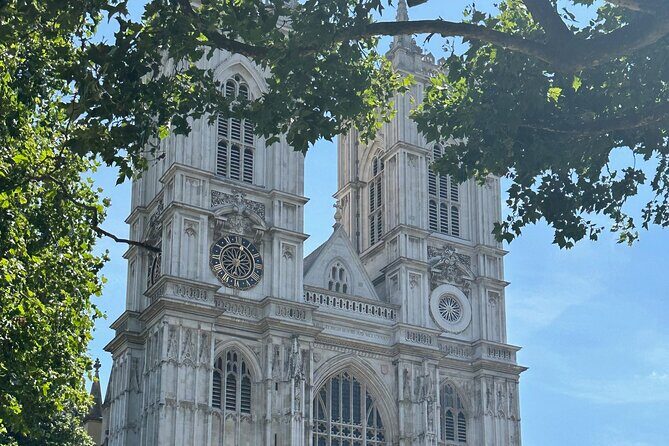 London Essential 2 hour introductory Walking Tour With a Londoner - Trafalgar Square and Whitehall: the culture-and-power mix