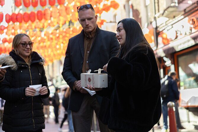 London Food Walking Tour: World Flavours in Soho & Chinatown - Key things to know before you go
