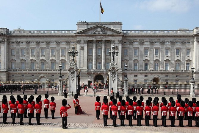 London Full Day Sightseeing Tour with London Eye - Buckingham Palace photos and Changing of the Guard timing (and when it changes)
