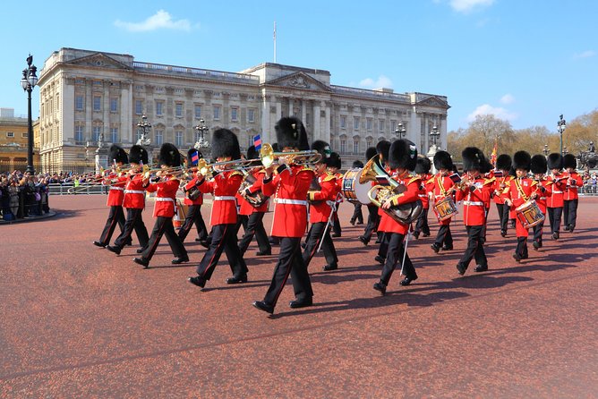 London Full Day Sightseeing Tour with London Eye - Thames River boat ride: a real pacing reset