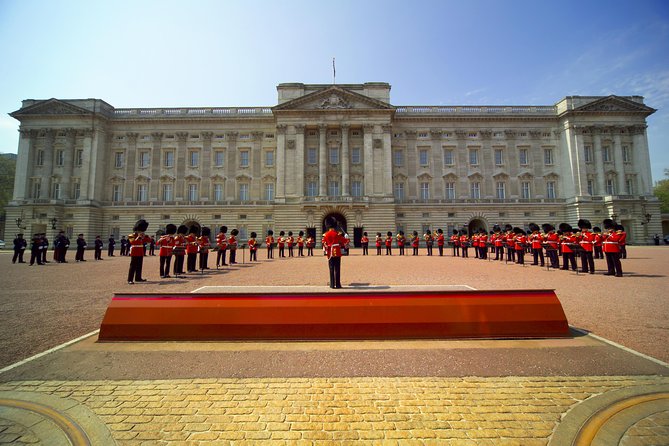 London Full Day Sightseeing Tour with London Eye - Tower of London and Crown Jewels: the main event