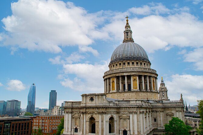 London Fully Tailored Private Tour: Half-Day with Local Guide - Buckingham Palace: what you can see and what to plan for