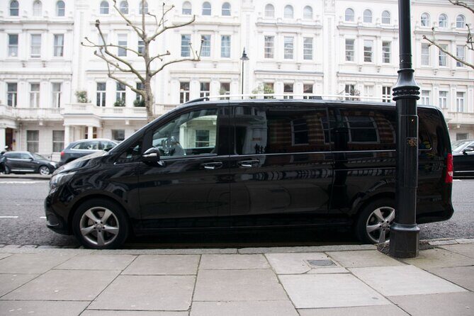 London Gatwick (LGW) Airport Departure Private Transfer - Hotel to Airport - The Hotel Pickup Experience: Comfort, Privacy, and Driver Personality