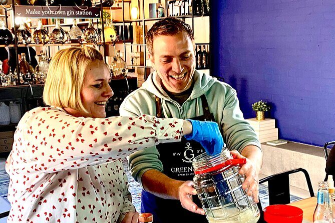 London: Gin Lab - Make your own gin - The history and distillation talk that doesn’t feel like homework